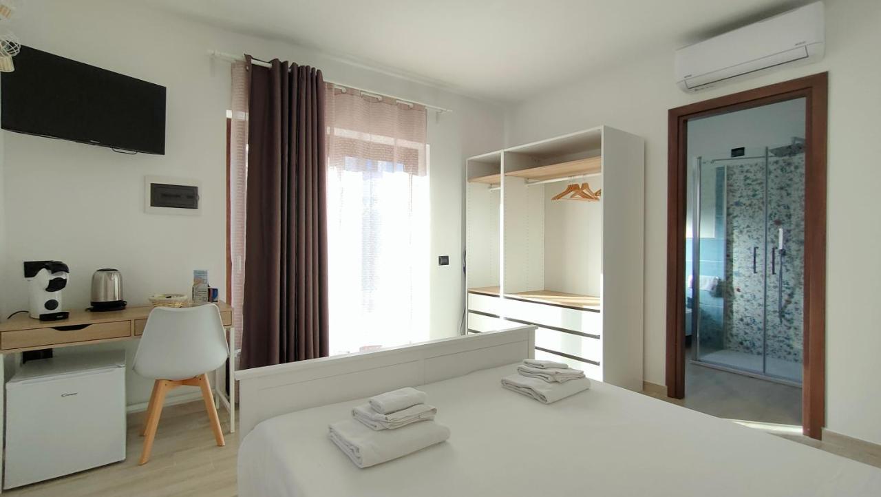 Zenia Rooms San Teodoro  Kültér fotó